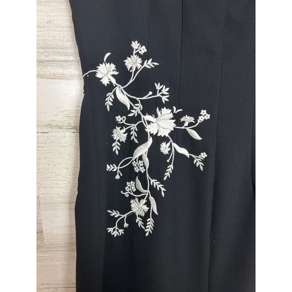 Sarah Spencer womens size 6 Black embroidered maxi cocktail dress lined floral - Picture 4 of 6
